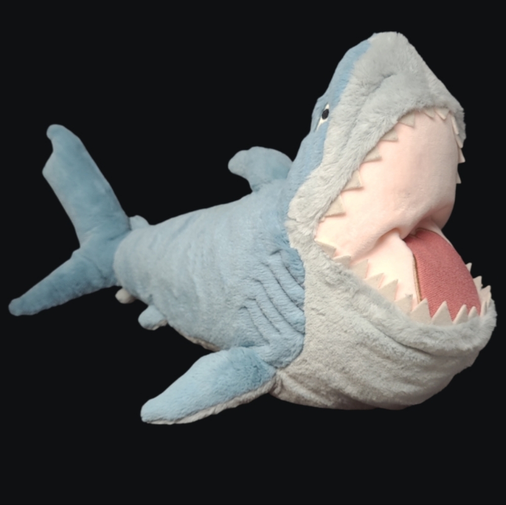 DISNEY/PIXAR FINDING NEMO "BRUCE"THE TALKING SHARK THEME PARK MERCHANDISE